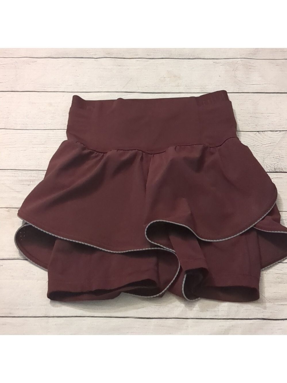 Lululemon cassis burgundy fast and free 2 in 1 shorts elite size 4